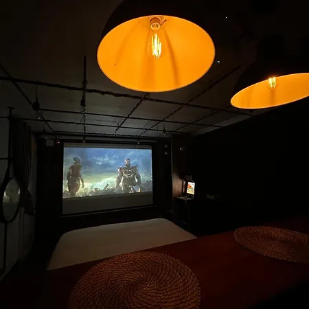 Appartement Room, Jacuzzi & Cinema House *