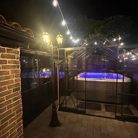 Room, Jacuzzi & Cinema House Appartement Mérignac